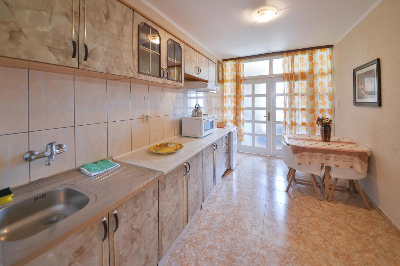 Disney Apartments Budva Exterior foto