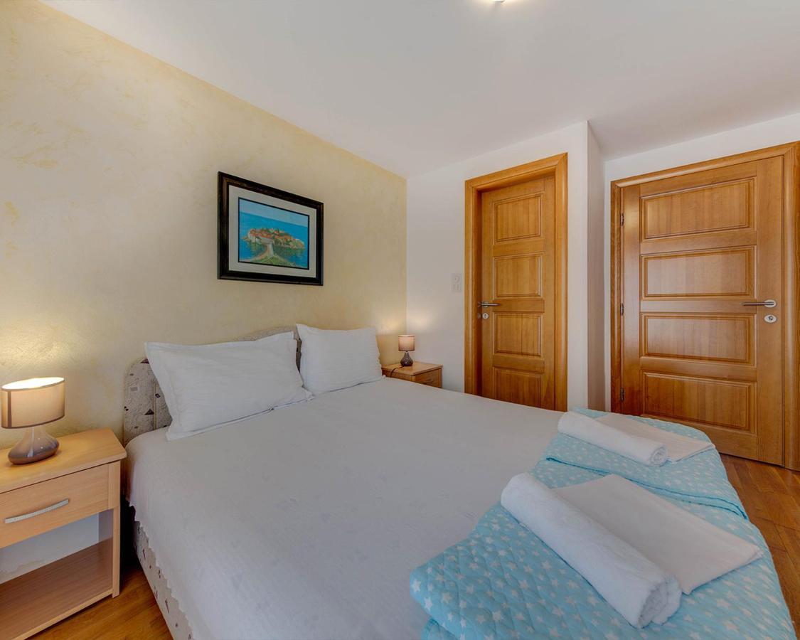 Disney Apartments Budva Exterior foto
